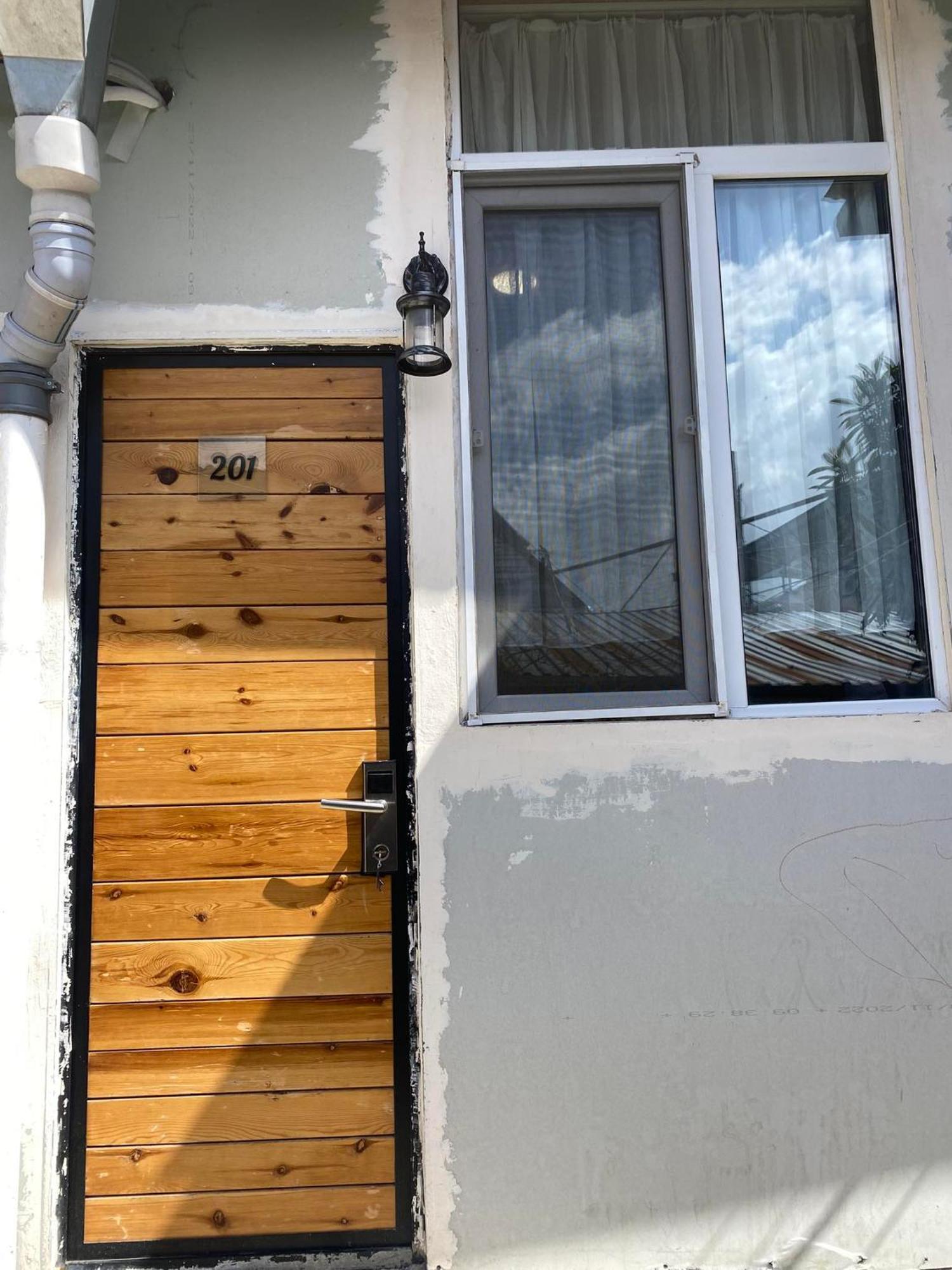 Family Apartment In Avlabari Tbilisi Exterior foto