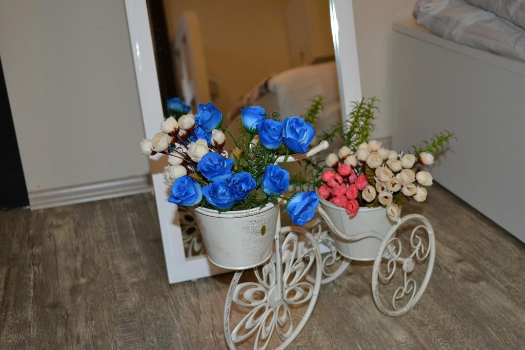 Family Apartment In Avlabari Tbilisi Exterior foto