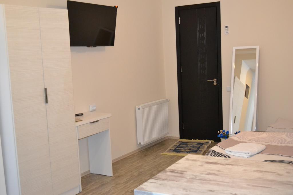 Family Apartment In Avlabari Tbilisi Exterior foto