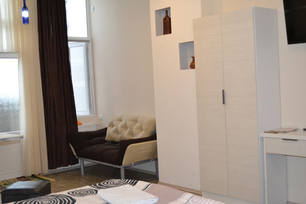 Family Apartment In Avlabari Tbilisi Exterior foto
