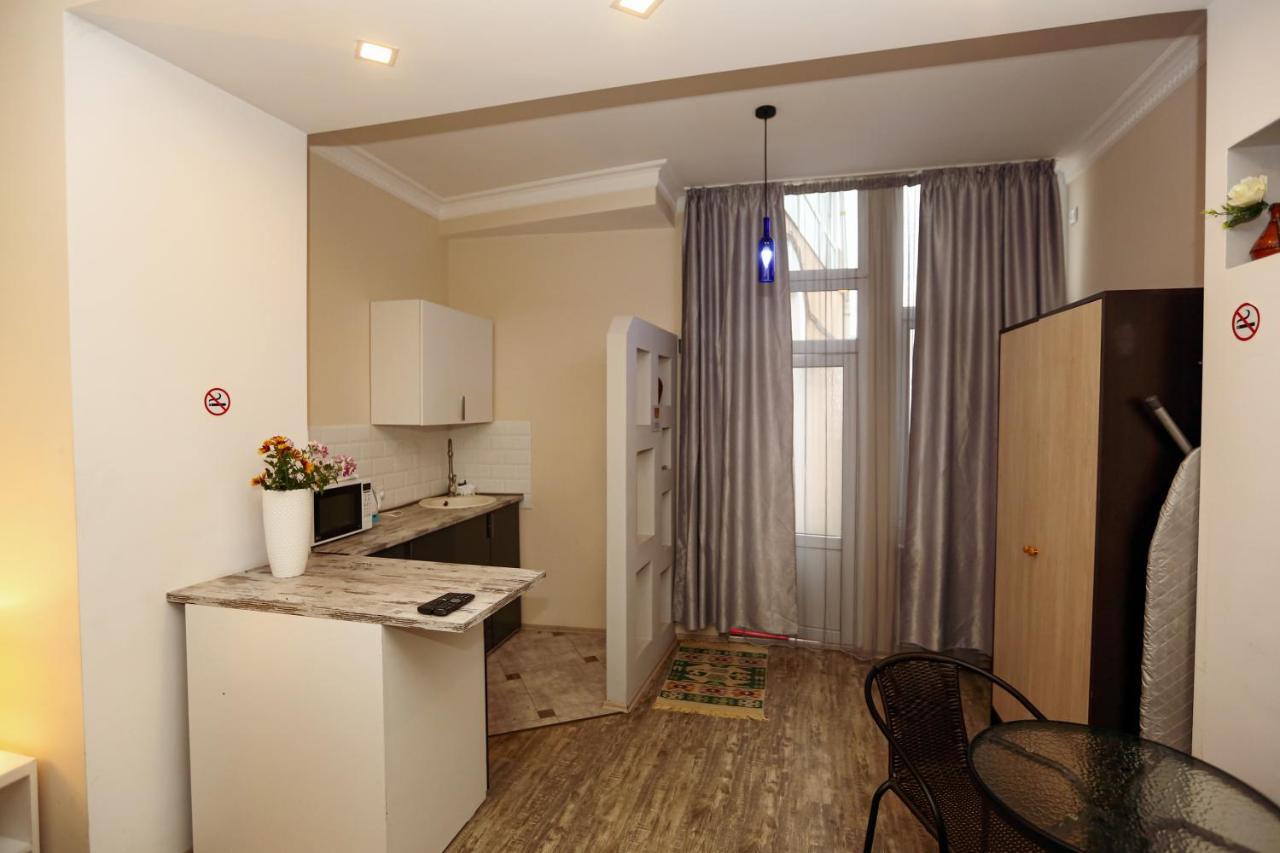 Family Apartment In Avlabari Tbilisi Exterior foto