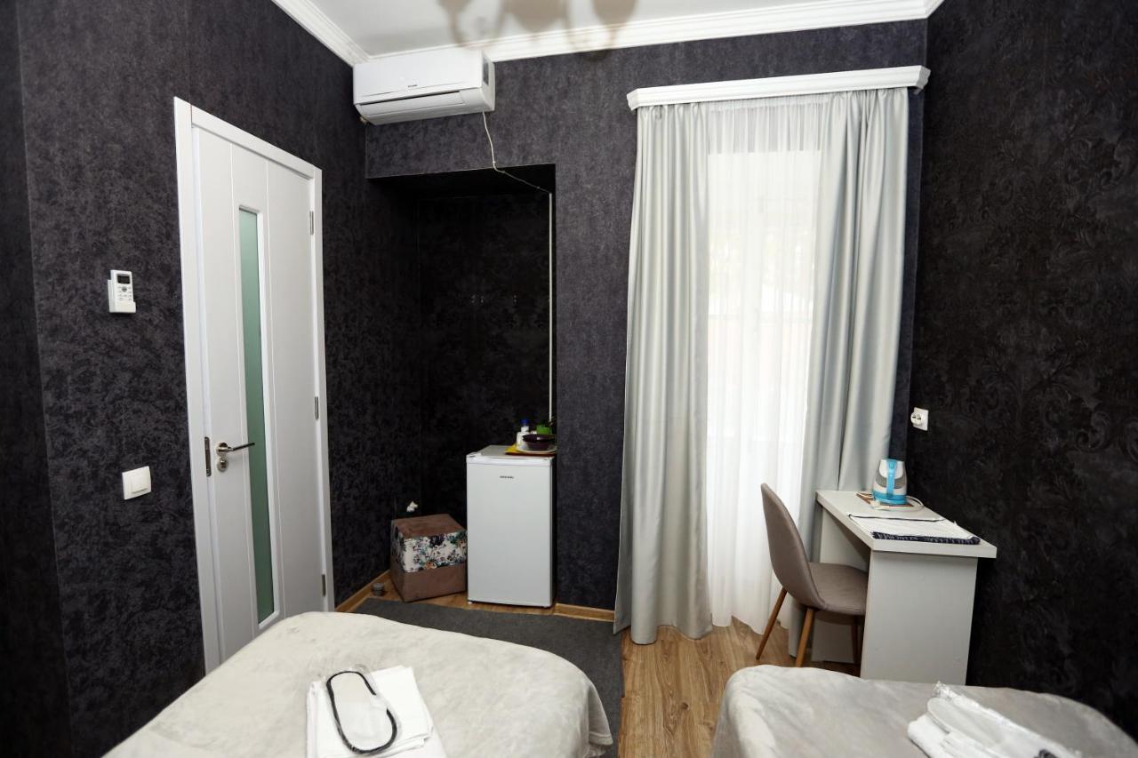 Family Apartment In Avlabari Tbilisi Exterior foto